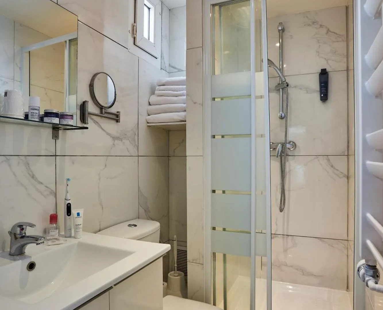 Huni Hotel 3*